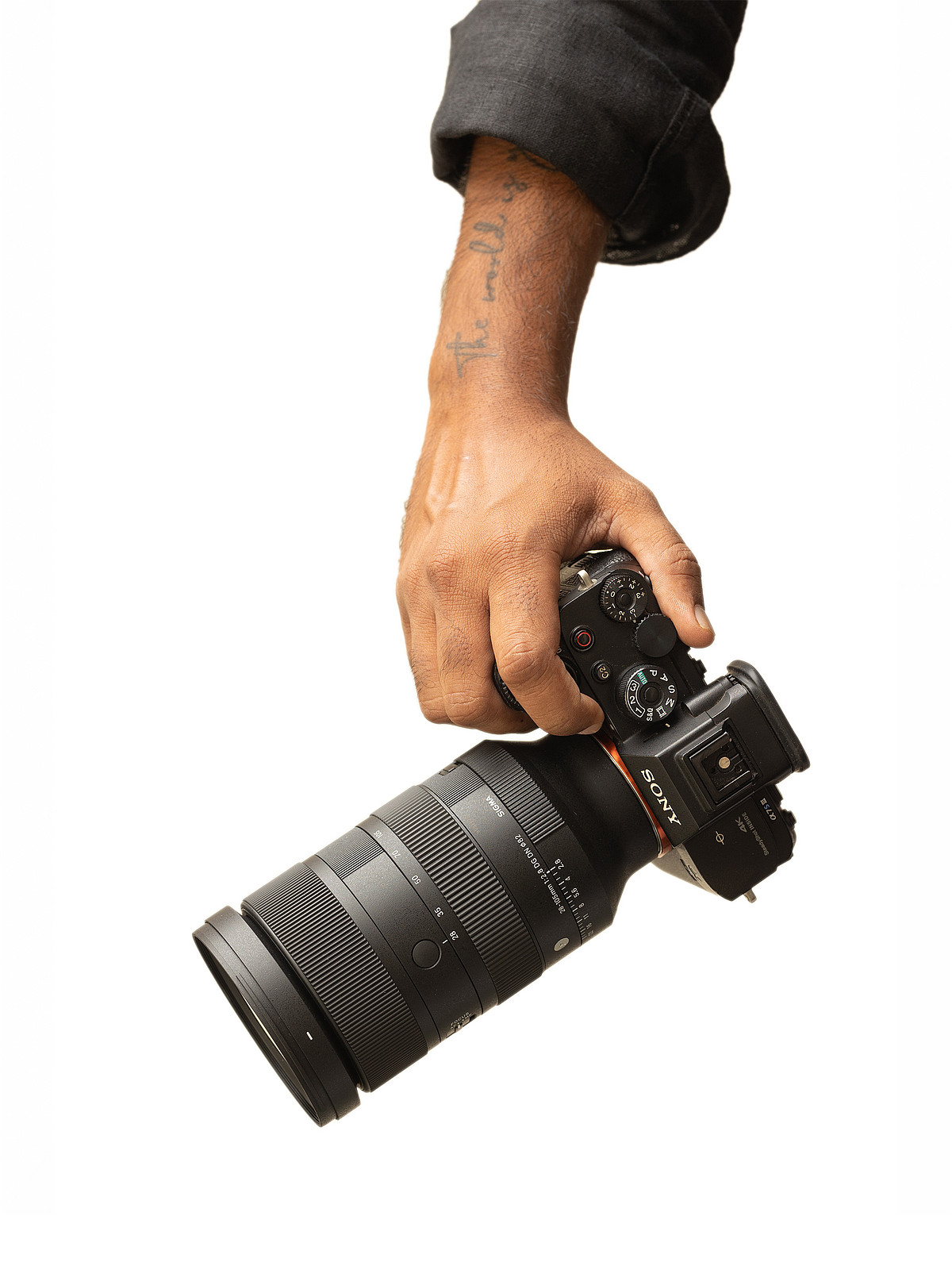 csm_Produktabbildung-4_28-105mm_F2_8_DG_DN_Art_408d3c3bde